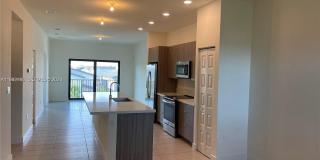 7809 NW 104th Ave Gallery 2