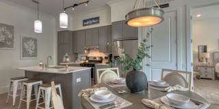 Vickers Roswell Gallery 6