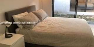 534 NE 195th St Gallery 27