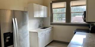 CHARMING AND UPDATED 2 BEDROOM 1 BATH Gallery 6