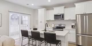 3 Bedroom Town Home Gallery 6