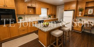 Spacious One Level Home with Den, Granite Kitchen Island, and 2 Car Carport Gallery 19