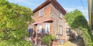 2 Bedroom Renovated Upstairs Unit In Central Berkeley! 2 Bedroom Renovated Upstairs Unit In Central Berkeley! Gallery 1