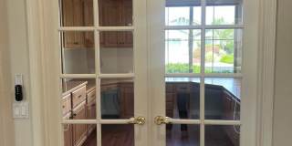 SPACIOUS 2 BEDROOM IN 55+ COMMUNITY!! Gallery 8