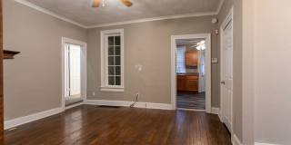 1512 Indianola Ave Gallery 15