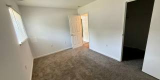 2Br/ 1Ba - Beautifully renovated first-floor walkout condo in water privileged community available now! Gallery 21