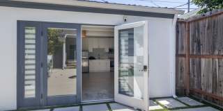 Charming Private 1-Bedroom ADU in Prime West Los Angeles Charming Private 1-Bedroom ADU in Prime West Los Angeles Gallery 1
