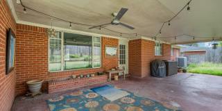 UPDATED MID-CENTURY MODERN HOME WITH SPECIAL CHARACTER Gallery 19