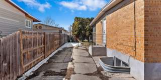 Updated 6 bedroom home is a must see!! Gallery 25