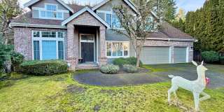 Luxurious 4BR Bellevue Oasis For Rent Gallery 1