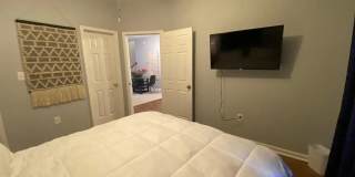 Room in 4 Bedroom Home at Jones Ave NW Gallery 18