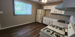 3 Bedroom Home in Bloomington Gallery 6