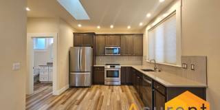 241 7th Street Gallery 1