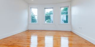 35 Woodman St - 2 Gallery 6