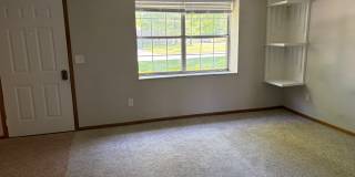 1762 Queensbridge Drive - 1 Gallery 21