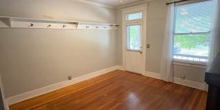 2 Bedroom 1 Bathroom in German Village Gallery 1