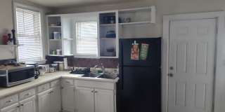 1748 Finch Street Gallery 11