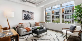 Wrigleyville Lofts Gallery 3