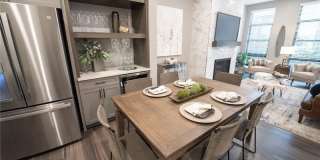 1052 Fraser Street unit: 1052 Gallery 5