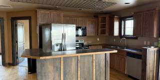 3 Bedroom 2 Bath in Belgrade Gallery 1