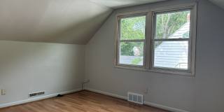 2805 Myrtle St Gallery 22