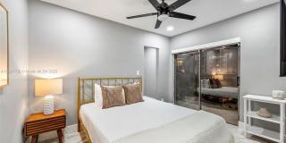 1030 SW 14th Ter 1030 SW 14th Ter Gallery 18