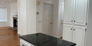 Stunning 3 Bed 3 Bath Duplex in Placentia with Open Floor Plan and Vaulted Ceilings. Gallery 26