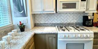 Charming 1BR House in Toledo Charming 1BR House in Toledo Gallery 5