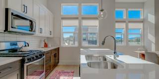 Individual / Corporate Rental / Fully Furnished Gallery 43