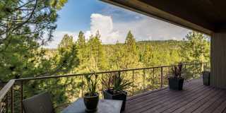 Large home in gated Awbrey Glen neighborhood Gallery 23