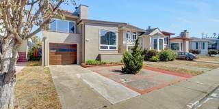 Spacious Westlake Home Gallery 1