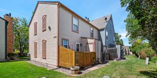 Warm 1 bd in heart of Aurora Gallery 19