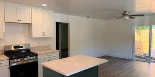 Cute 2 bedroom 1 3/4 bath Cute 2 bedroom 1 3/4 bath Gallery 5
