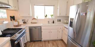 18550 Hatteras Street Gallery 9