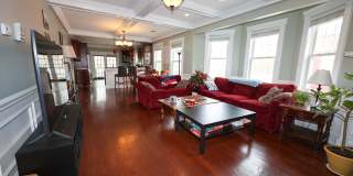 Brighton Oversized 4 Bed / 3 Bath – 2,800 SF – In-Unit Laundry – 6/1 Gallery 10