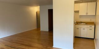 5424 Fifth Avenue Gallery 131