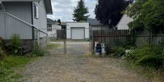 4138 South 43rd Street - Shop Gallery 10