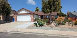 Move In Special!!!   Refreshed Single Level Home Gallery 1