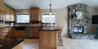 Elegant Browns Valley Four Bedroom Home Elegant Browns Valley Four Bedroom Home Gallery 27