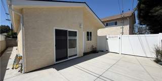 7814 Amestoy Avenue Gallery 3