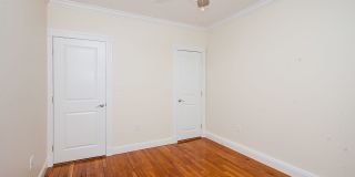 Charming 1 Bedroom-No Broker Fee Gallery 6