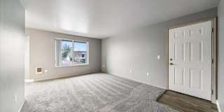Oak Park Village Apartments Gallery 10