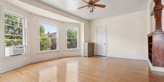 309 West Chicago Avenue Gallery 4