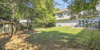 FENCED IN YARD!!!  Beautiful 4/3 UPDATED SF Home in Gaithersburg Gallery 10