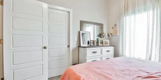 5910 Grinnell Street Gallery 1