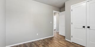Charming 3 Bedroom Home with Spacious Backyard Gallery 20