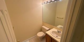 Beautiful Spacious High End 3-bedroom Condo Beautiful Spacious High End 3-bedroom Condo Gallery 9