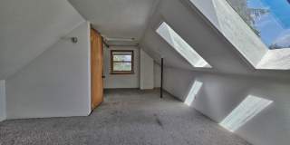 2 Bed 1 Bath Upperr unit apartment in a Duplex Gallery 15