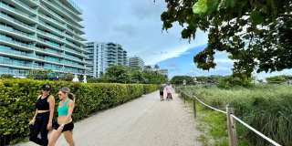 9172 Collins Ave Gallery 36