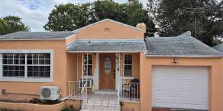 28 NE 49th St Gallery 2